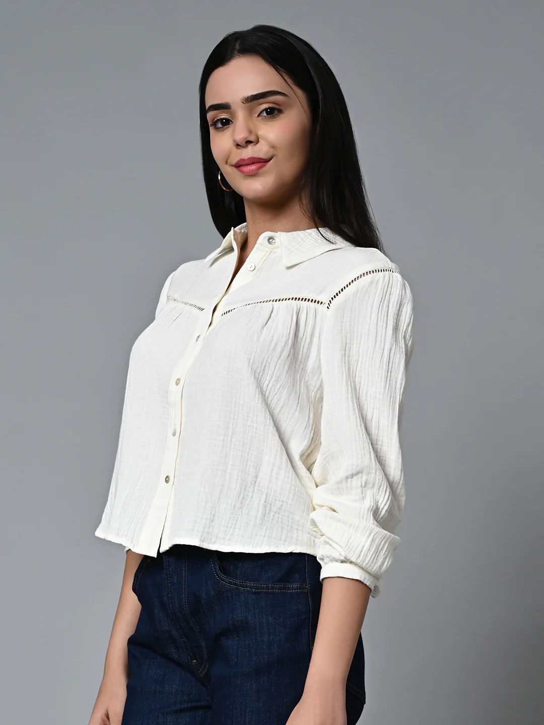 Women's Offwhite Cotton Regular Fit Blouse - Image 3