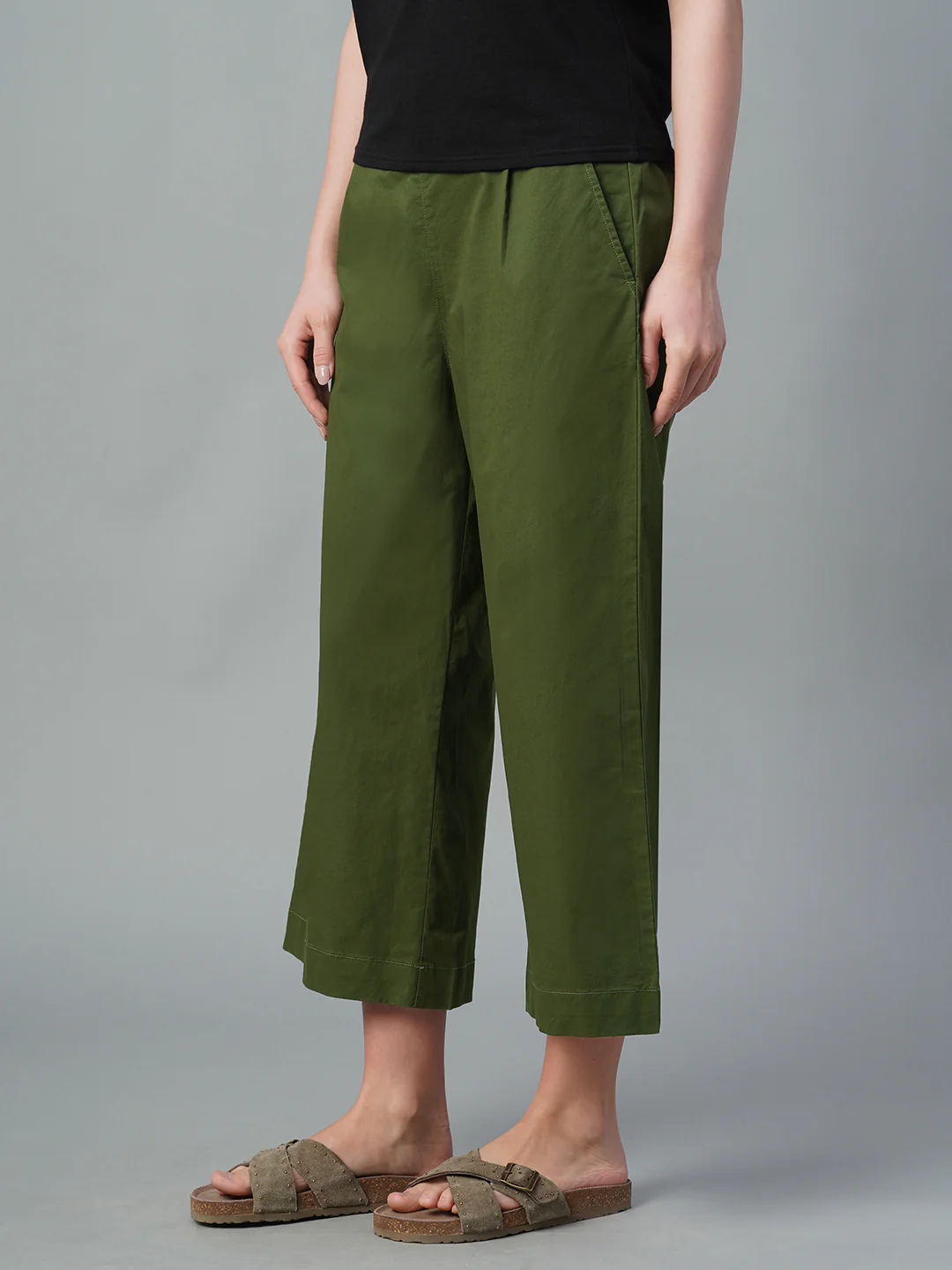 Women's Olive Cotton Lycra Regular Fit Culotte - Image 4