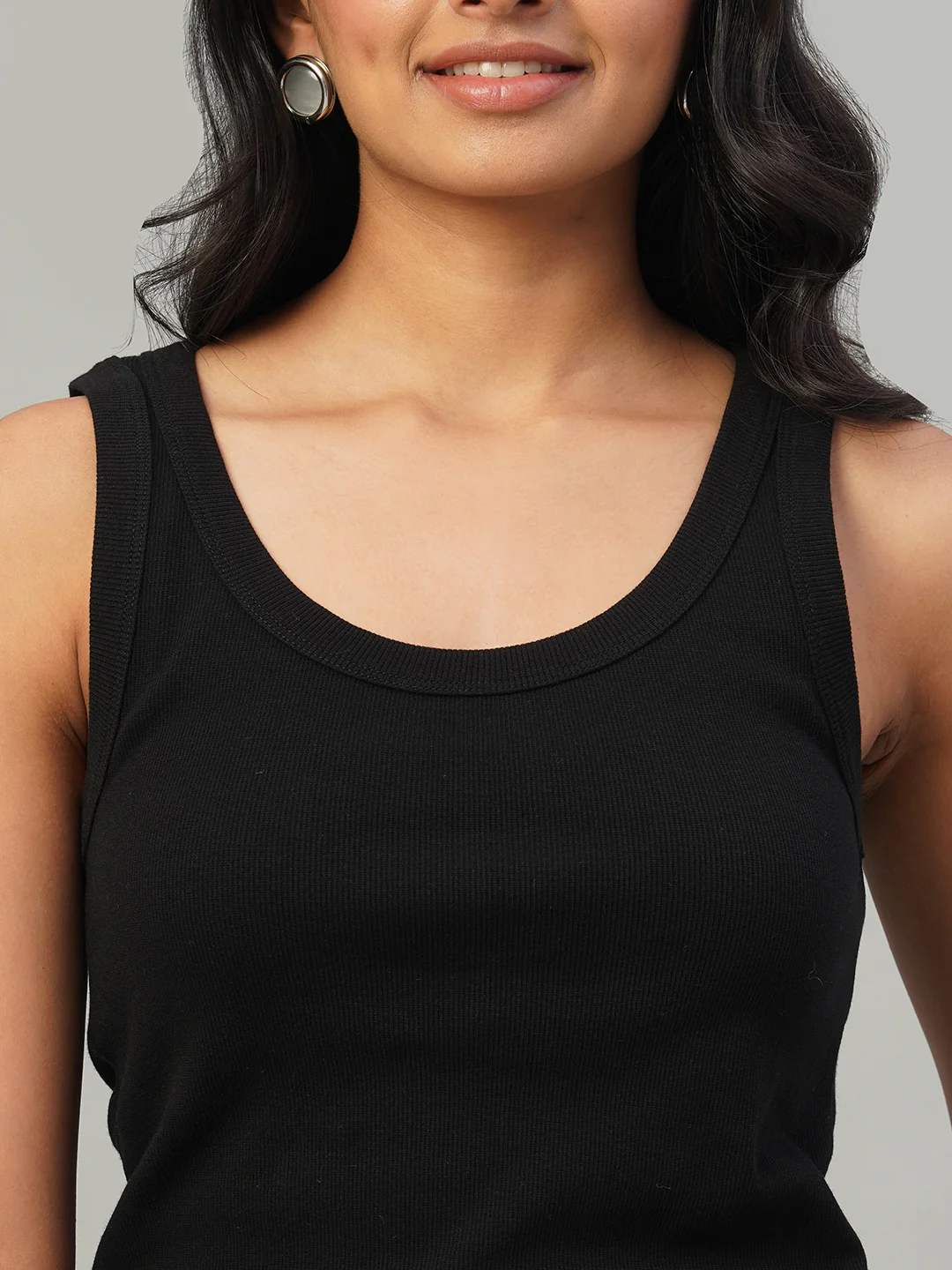 Women's Black Cotton Elastane Regular Fit Knit Vest - Image 6