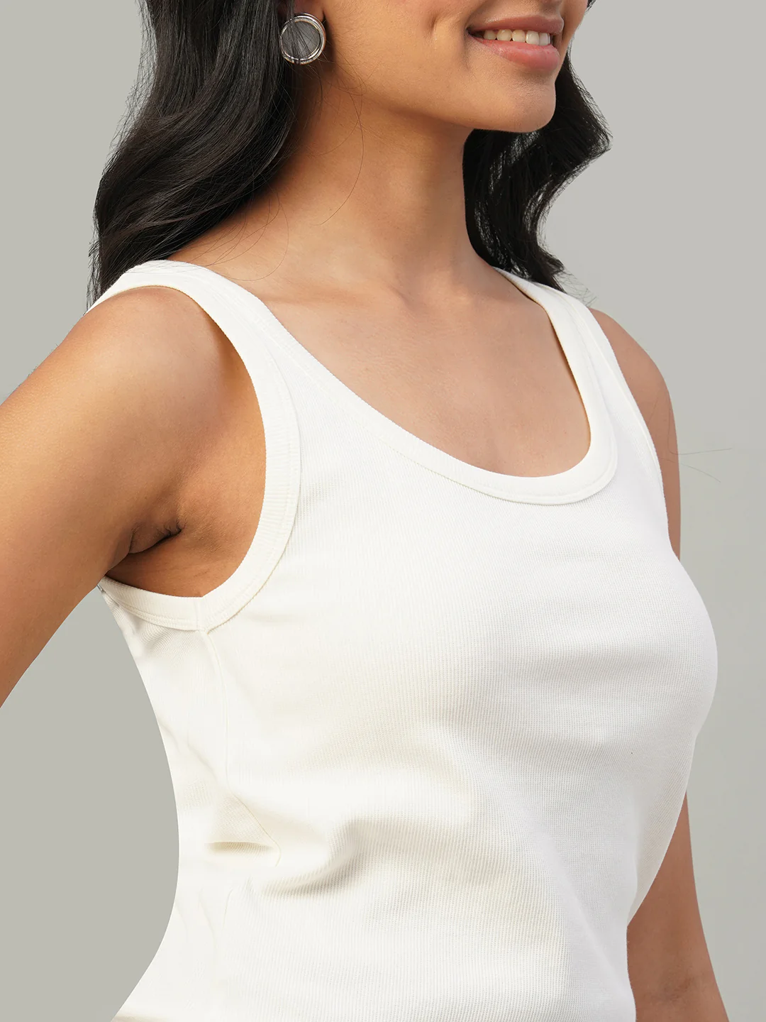 Women's Natural Cotton Elastane Regular Fit Knit Vest - Image 7