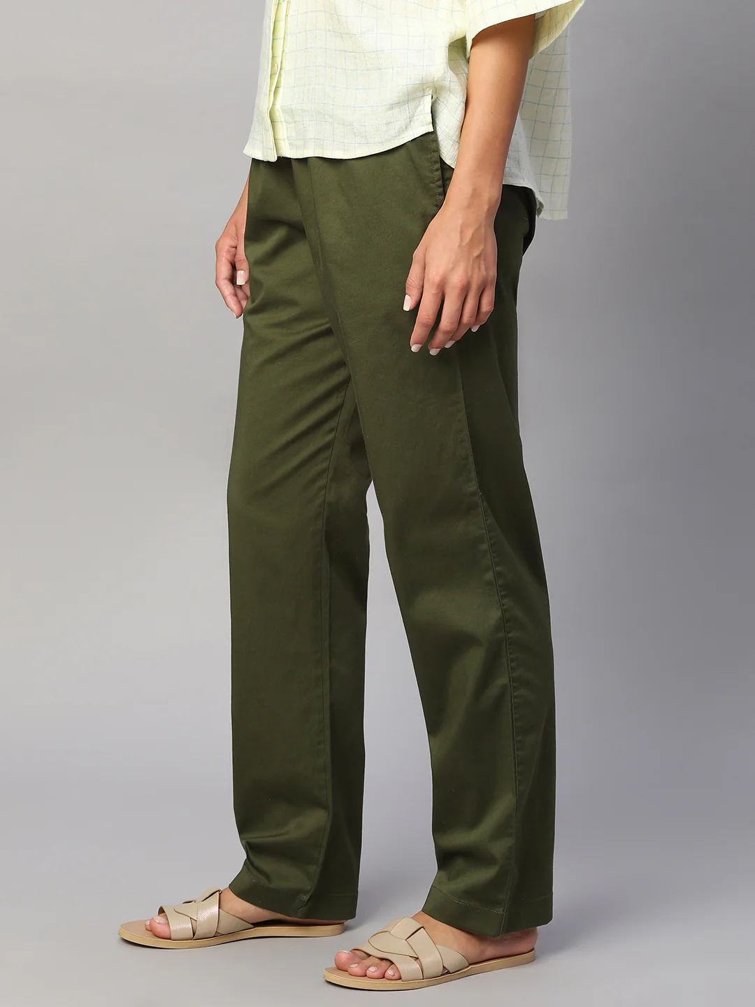 Women's Olive Cotton Lycra Regular Fit Pant - Image 3