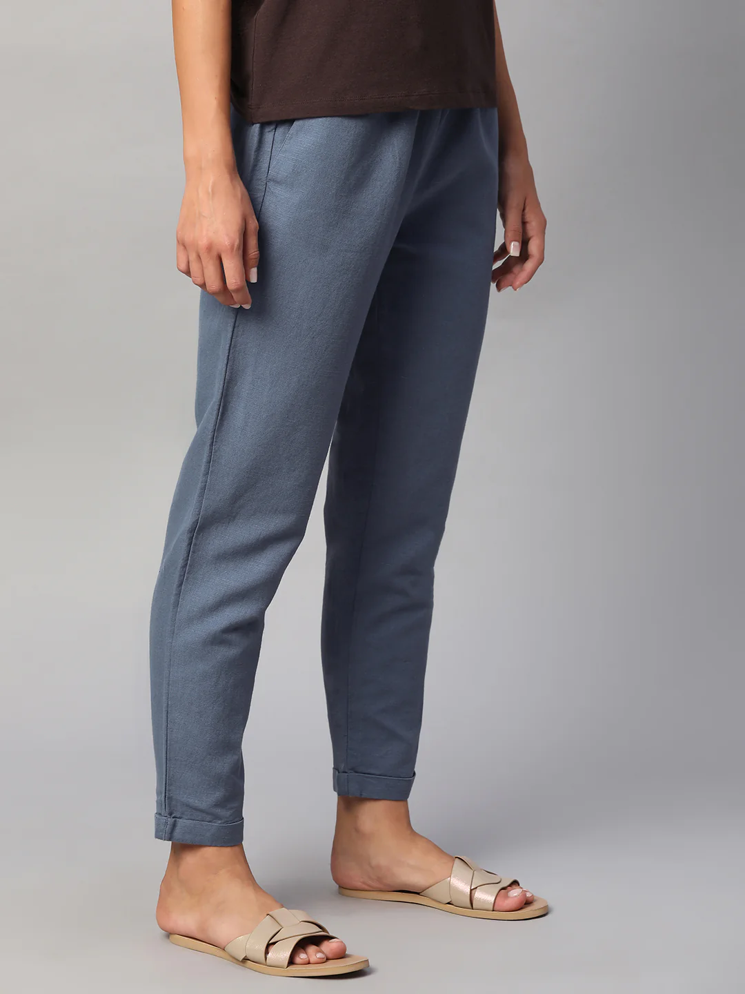 Women's Blue Linen Cotton Regular Fit Pant - Image 4