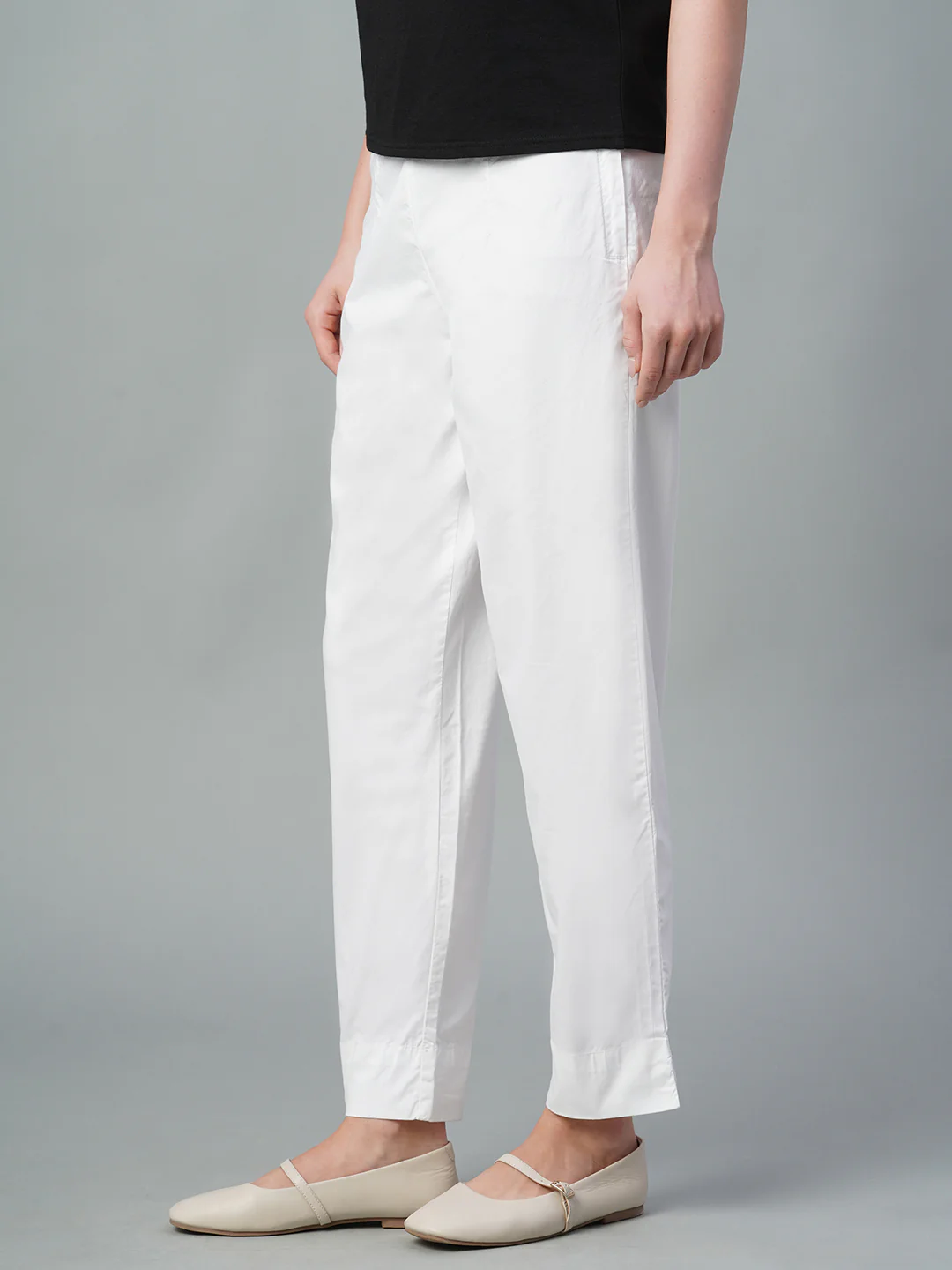 Women's White Cotton Lycra Regular Fit Pant - Image 3
