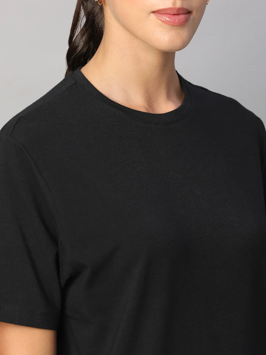 Women's Black Cotton Bamboo Elastane Regular Fit Tshirt - Image 7