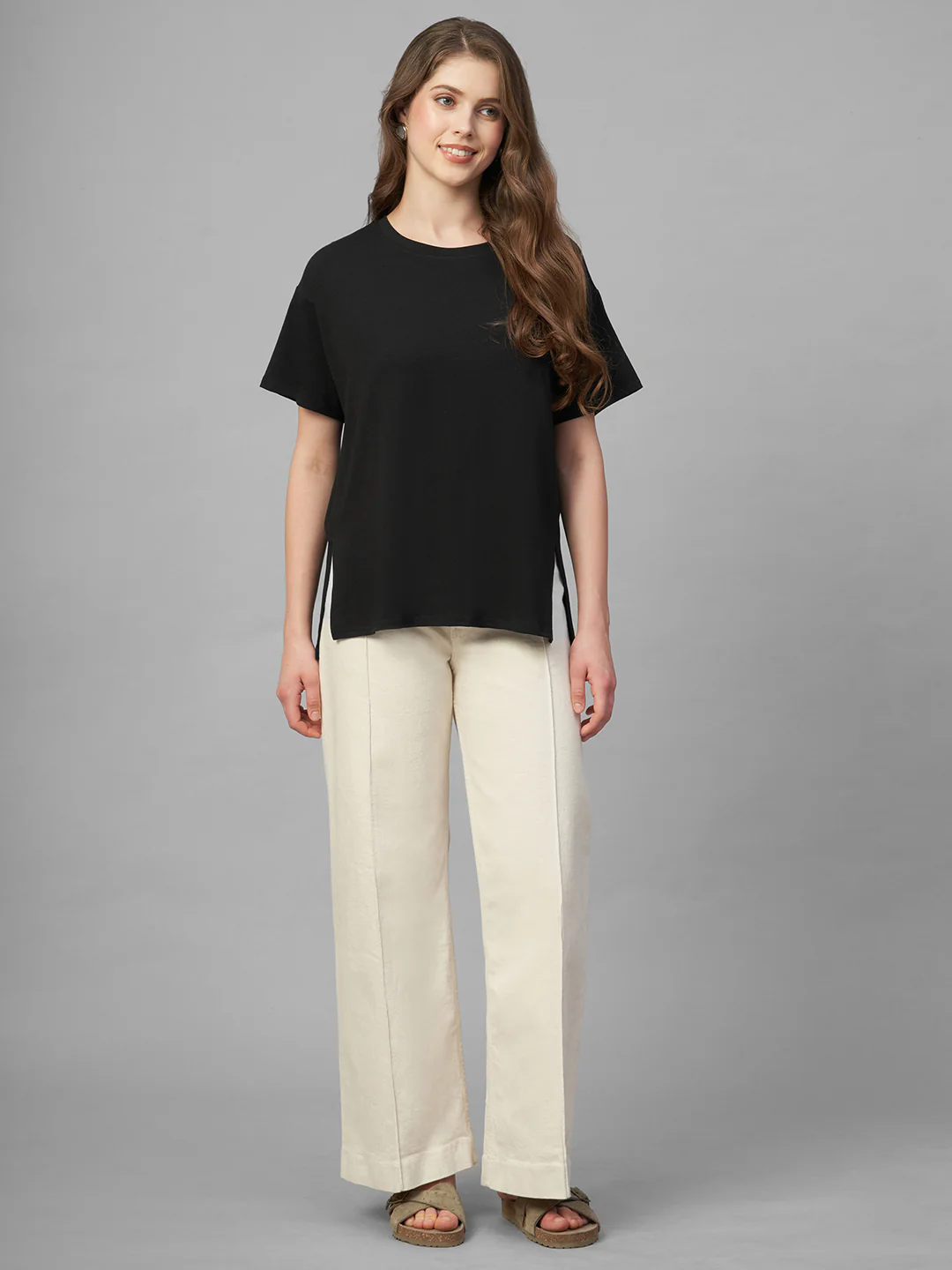 Women's Black Cotton Bamboo Elastane Loose Fit Tshirt - Image 5