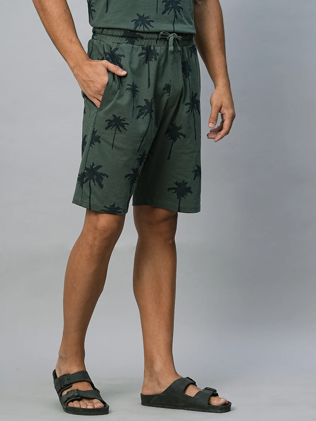 Men's Green Cotton Regular Fit Shorts - Image 4