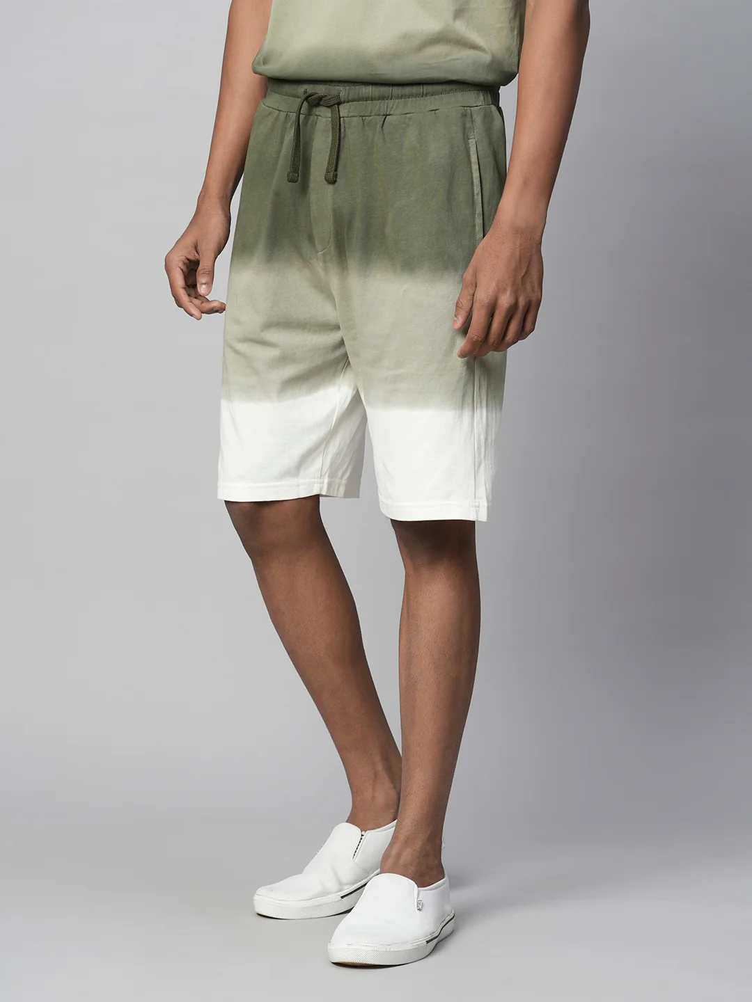 Men's Olive Cotton Regular Fit Shorts - Image 3
